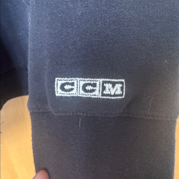 CCM Black Minnesota Wild hockey full zip up Hoodie women’s 2XL fits like L to XL - Picture 5 of 8